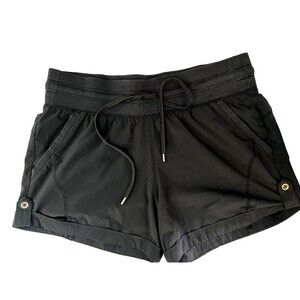 TEK GEAR Dry Tek Ladies cuffed Athletic Shorts Size Medium